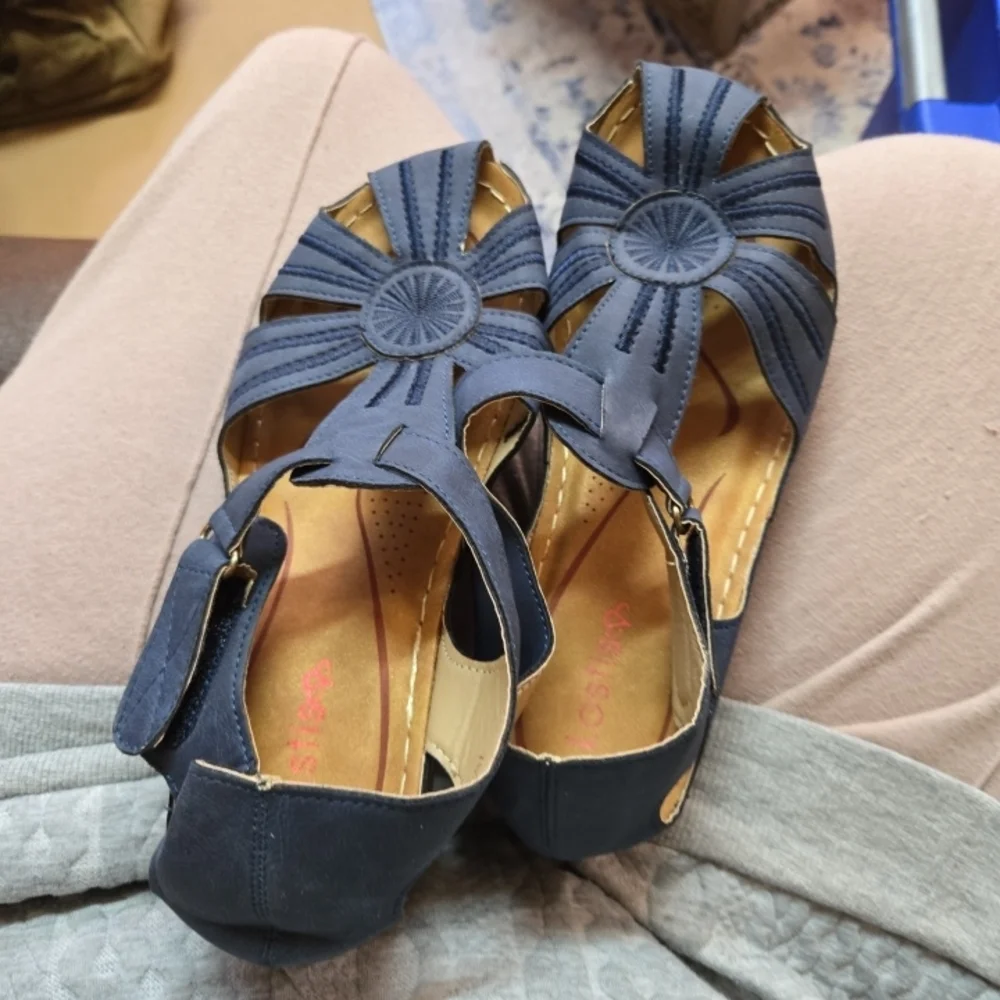 Women's‎ Classic Suede Sandals, Blue Size 7.5